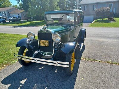 Ford-Model-A-Coupe-1930-Green-Tan-18721