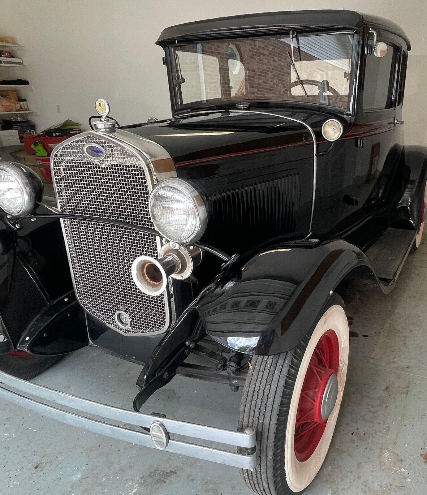 Ford-Model-A-Coupe-1931-Black-Black-0-13