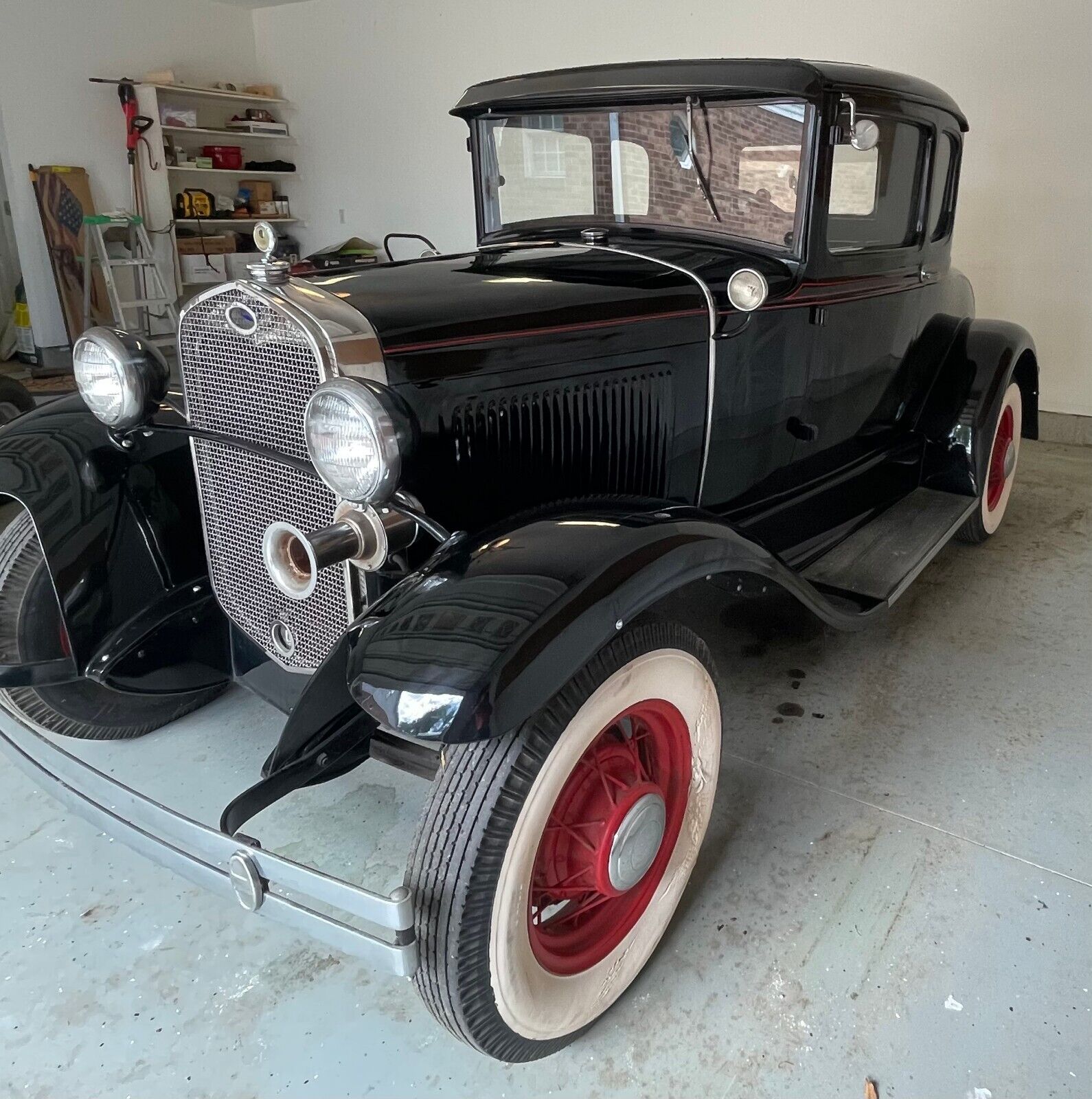 Ford-Model-A-Coupe-1931-Black-Black-0-2