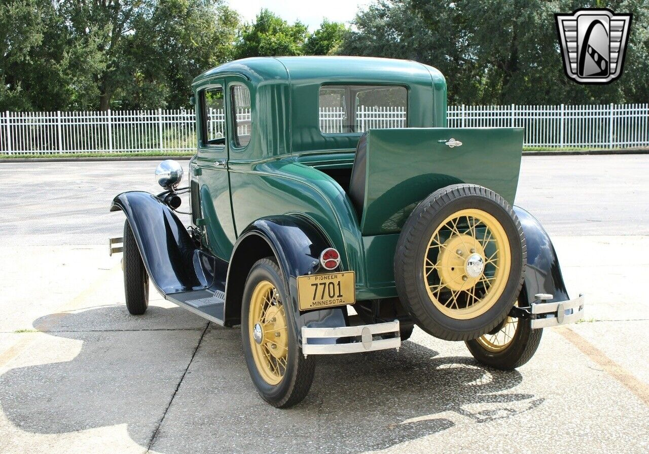 Ford-Model-A-Coupe-1931-Black-Black-84-6