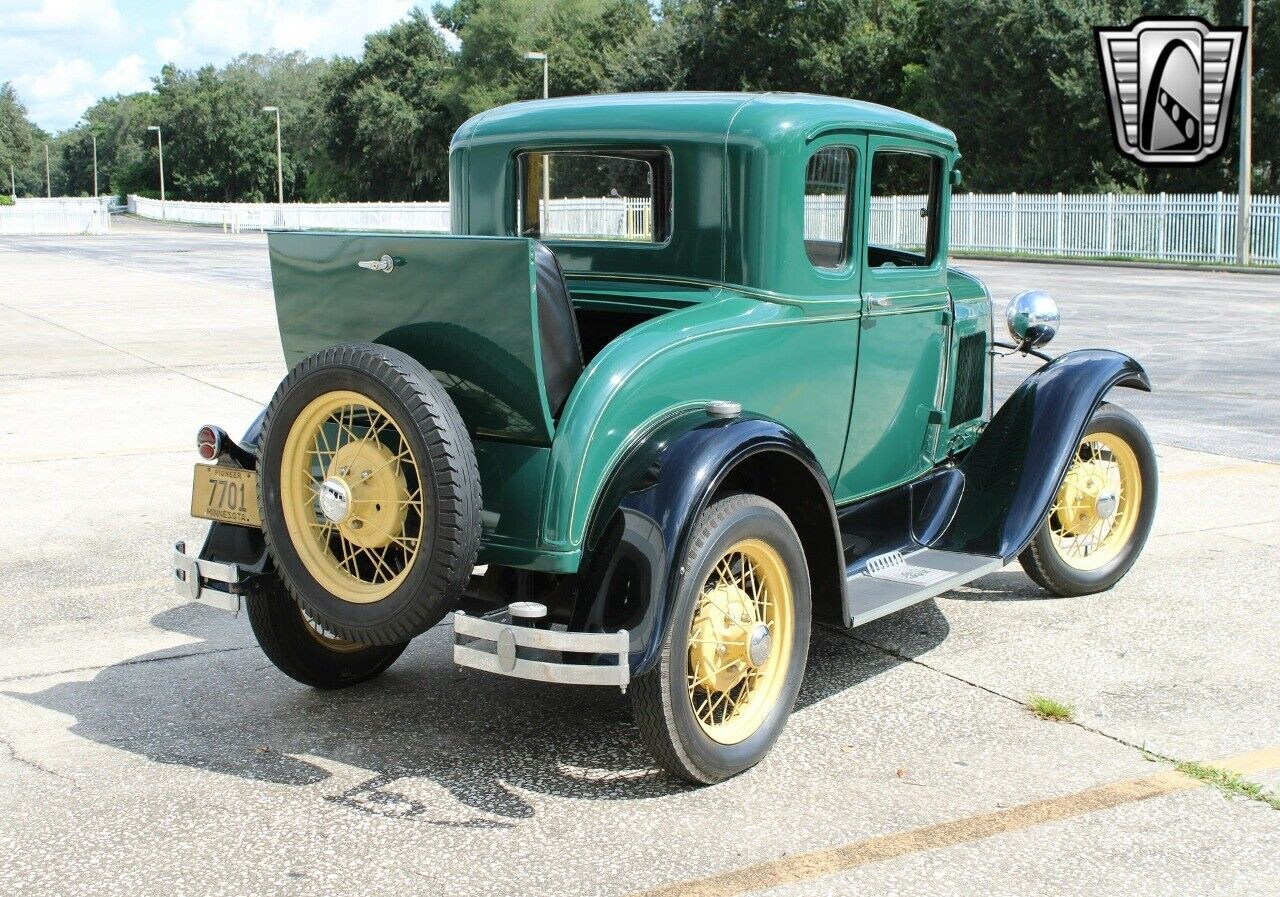 Ford-Model-A-Coupe-1931-Black-Black-84-7