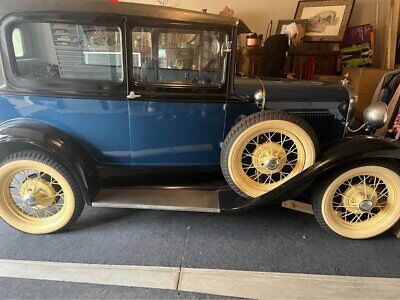 Ford-Model-A-Coupe-1931-Blue-Black-1017-2