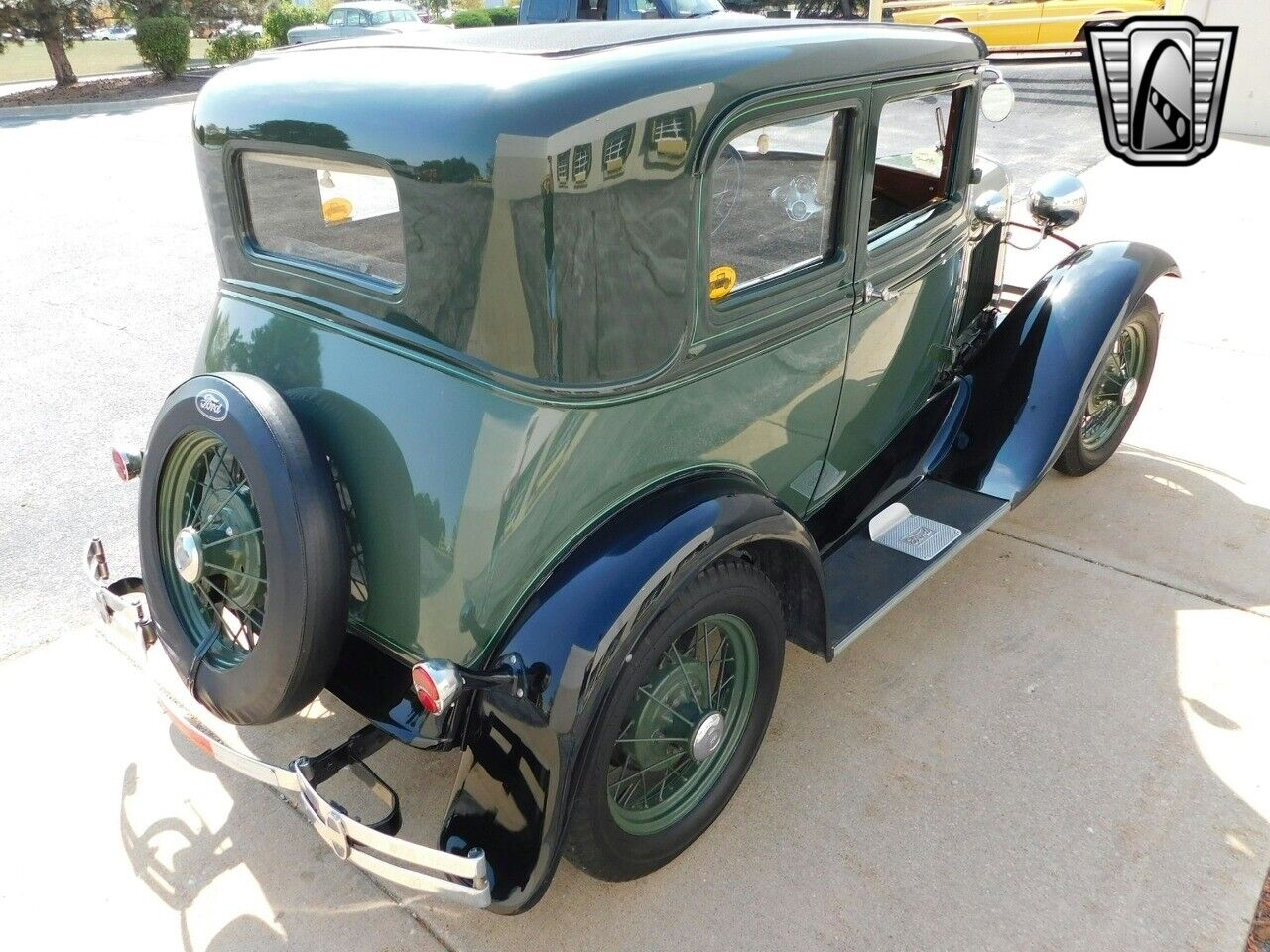 Ford-Model-A-Coupe-1931-Green-Tan-47447-2