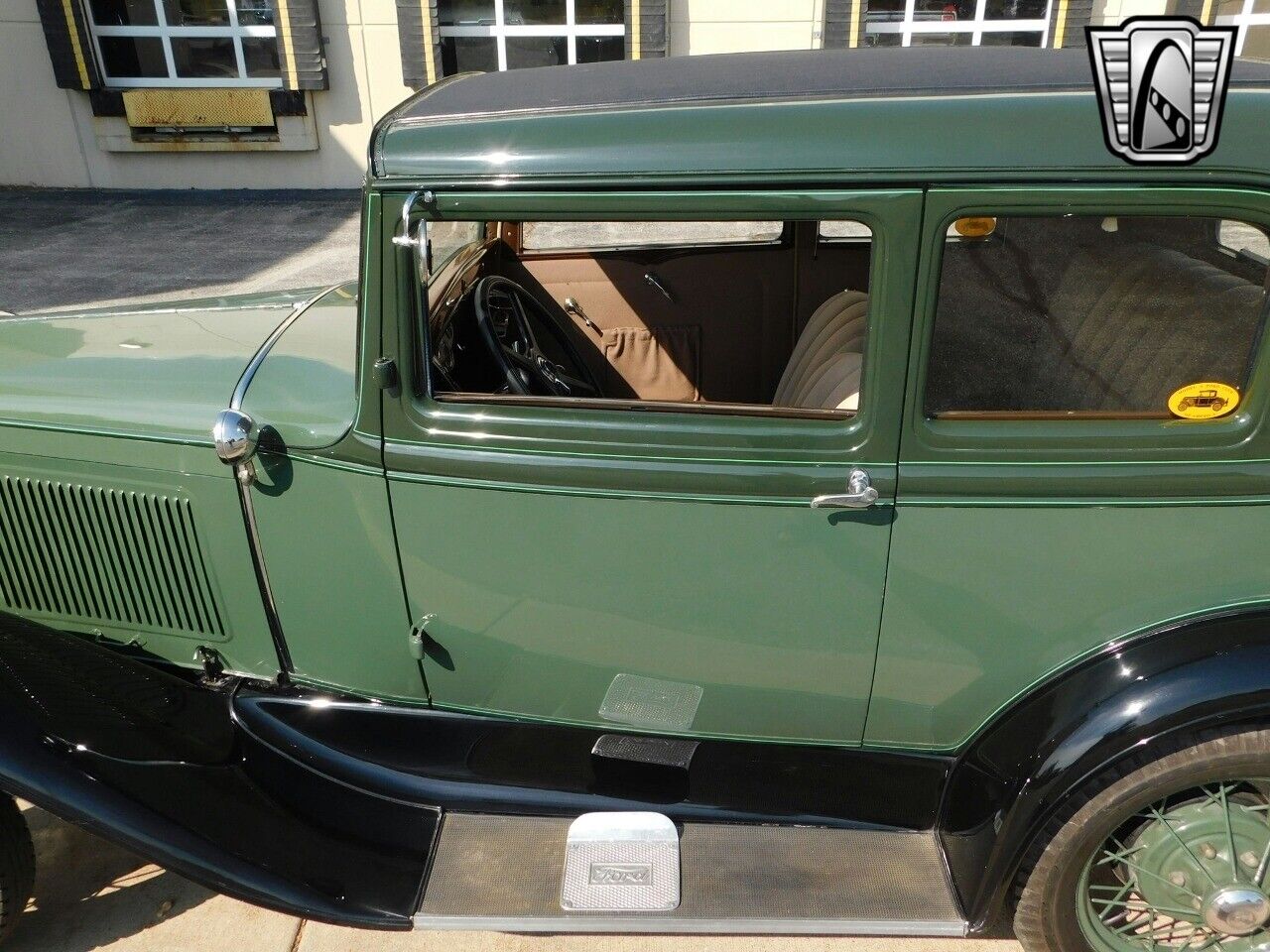 Ford-Model-A-Coupe-1931-Green-Tan-47447-9