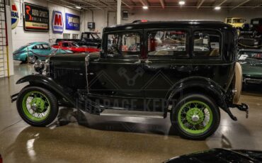 Ford-Model-A-Slant-Window-Sedan-Berline-1931-Black-Tan-58257-10