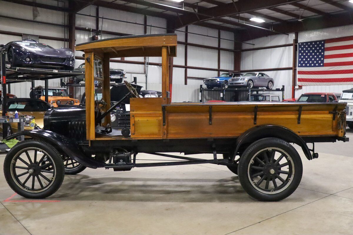 Ford-Model-T-1923-Black-Black-0-3