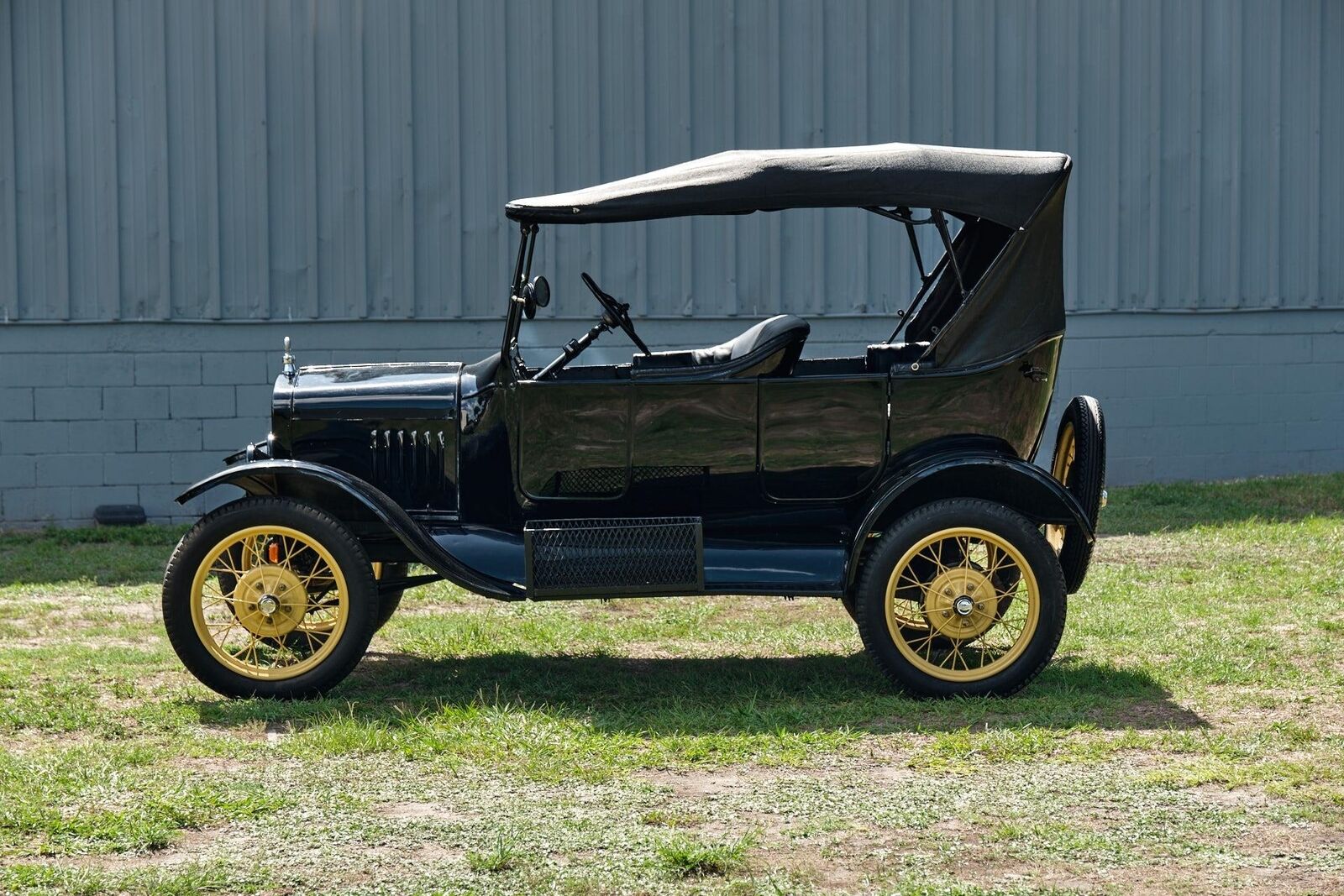 Ford-Model-T-1924-Black-Black-0-1