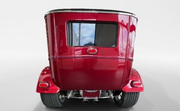 Ford-Model-T-1927-Red-0-5