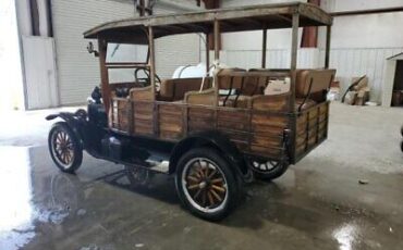 Ford-Model-T-Berline-1926-Black-Tan-0-3