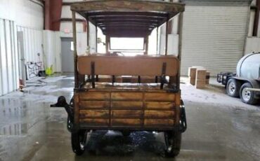 Ford-Model-T-Berline-1926-Black-Tan-0-4