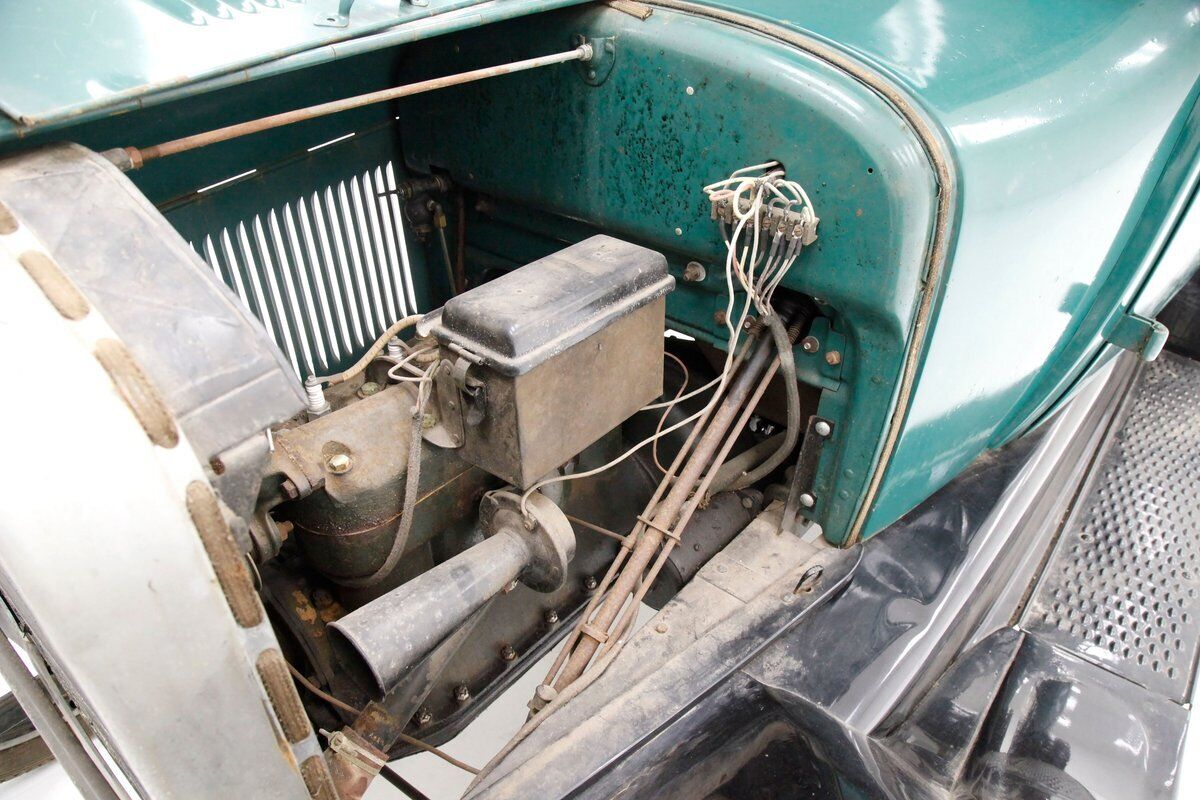 Ford-Model-T-Berline-1926-Green-Brown-0-8