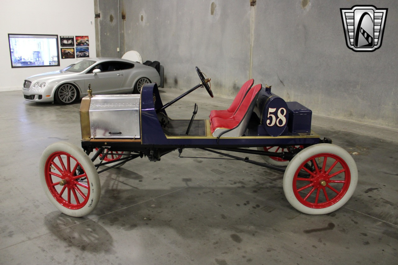 Ford-Model-T-Cabriolet-1917-Blue-Red-0-3