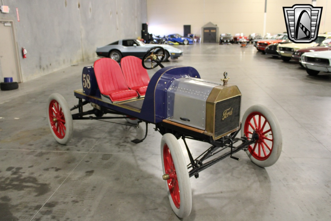 Ford-Model-T-Cabriolet-1917-Blue-Red-0-5