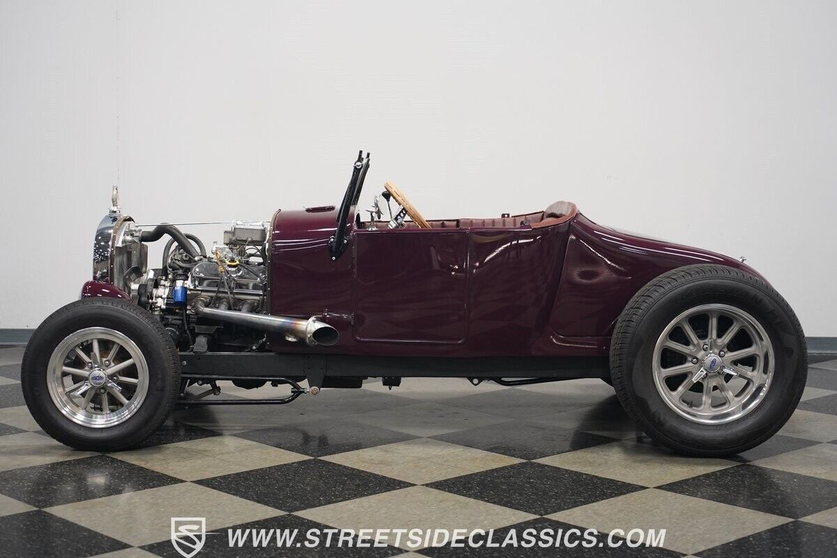 Ford-Model-T-Cabriolet-1926-Purple-Brown-64-2