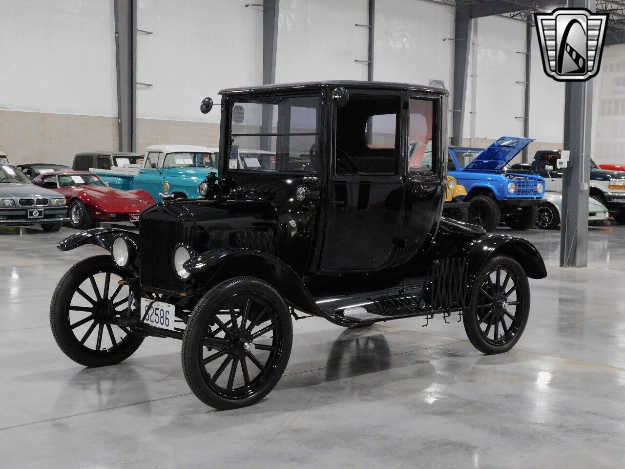 Ford-Model-T-Coupe-1918-Black-Gray-0-2