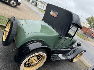 Ford-Model-T-Coupe-1926-Green-Black-0-4