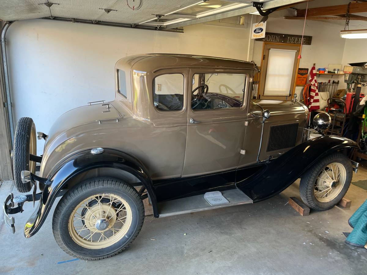 Ford-Model-a-1930-brown-12176-2