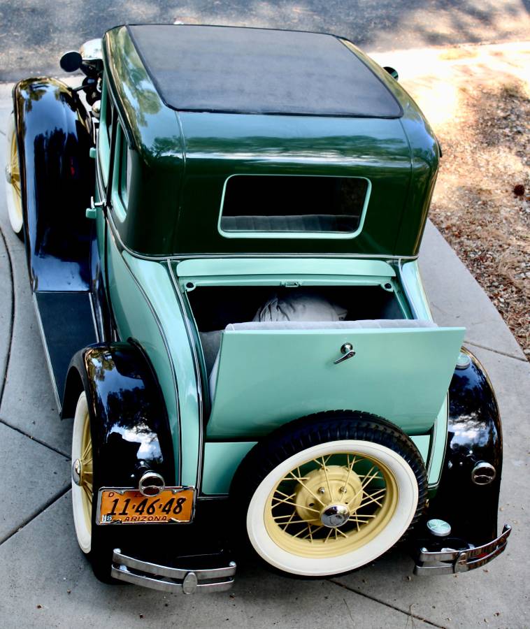 Ford-Model-a-1931-green-16093-10