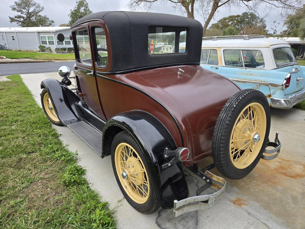 Ford-Model-a-5-window-coupe-1929-15405-3