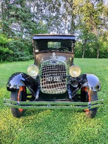 Ford-Model-a-sport-coupe-1929-brown-114263-1