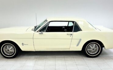 Ford-Mustang-1964-White-Blue-181679-1