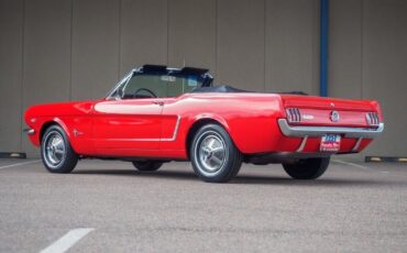 Ford-Mustang-1965-Red-Black-132224-1