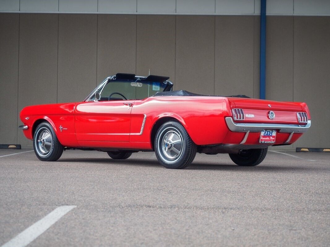 Ford-Mustang-1965-Red-Black-132224-1