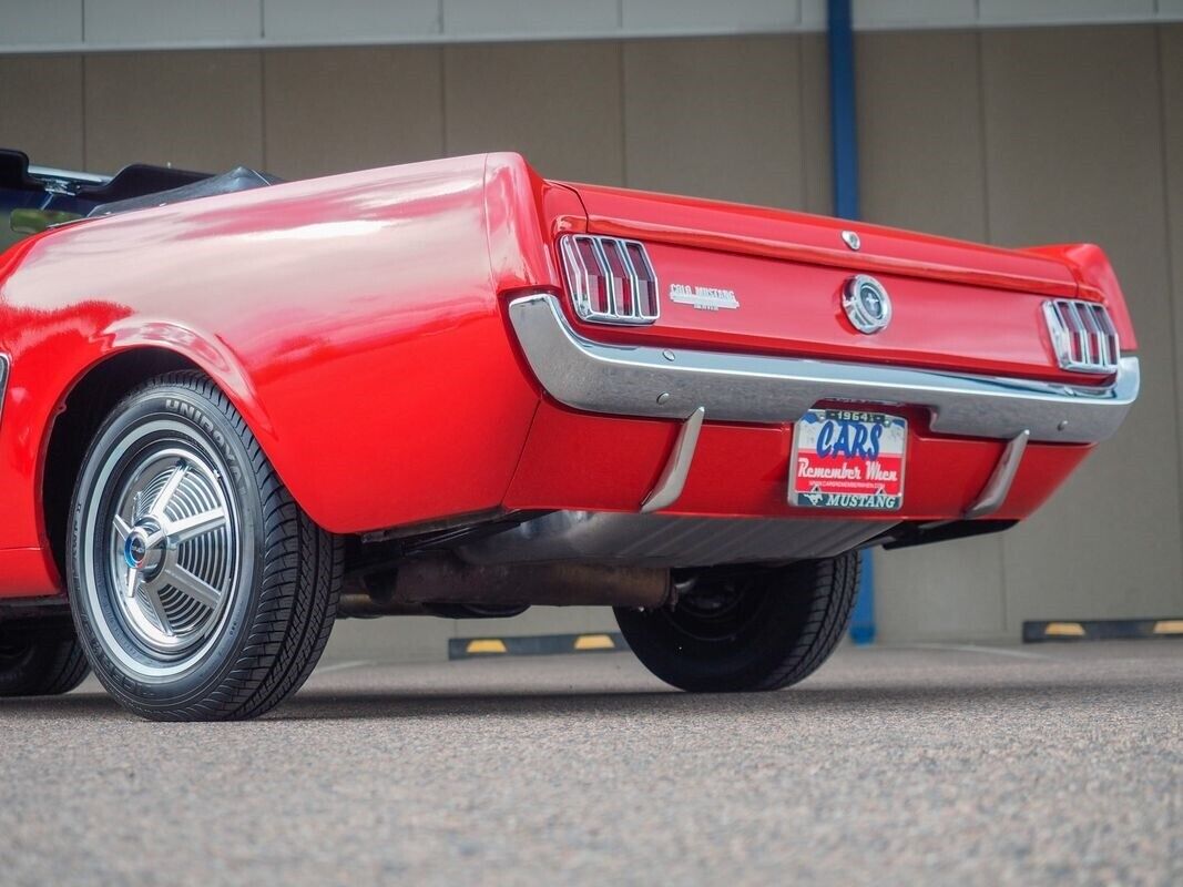 Ford-Mustang-1965-Red-Black-132224-5