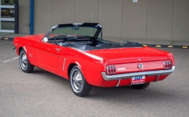 Ford-Mustang-1965-Red-Black-132224-7