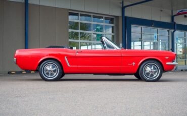 Ford-Mustang-1965-Red-Black-132224-9