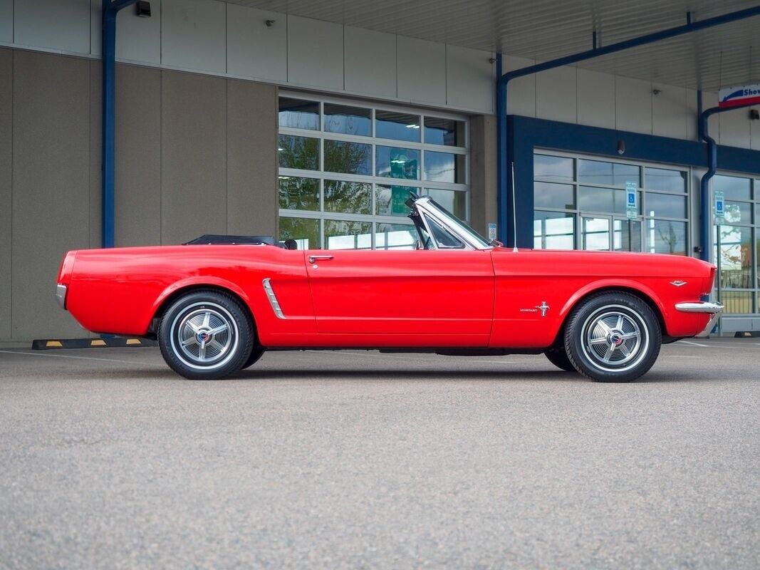 Ford-Mustang-1965-Red-Black-132224-9