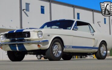 Ford-Mustang-1965-White-Black-48-3