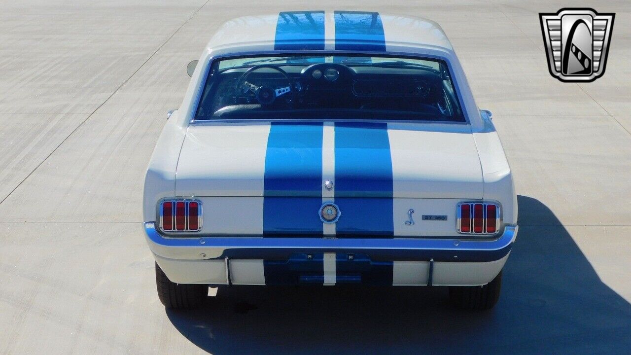 Ford-Mustang-1965-White-Black-48-6