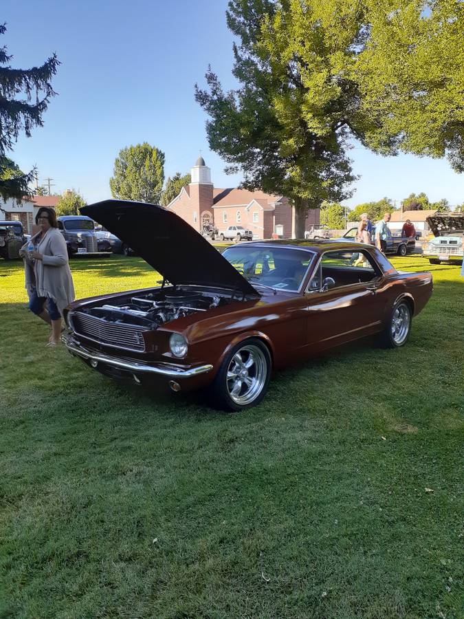 Ford-Mustang-1965-custom-104607-3