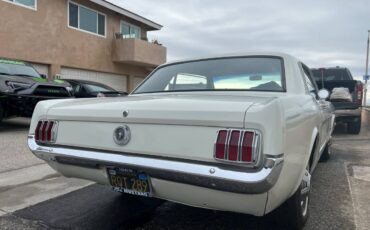 Ford-Mustang-1965-white-120057-5