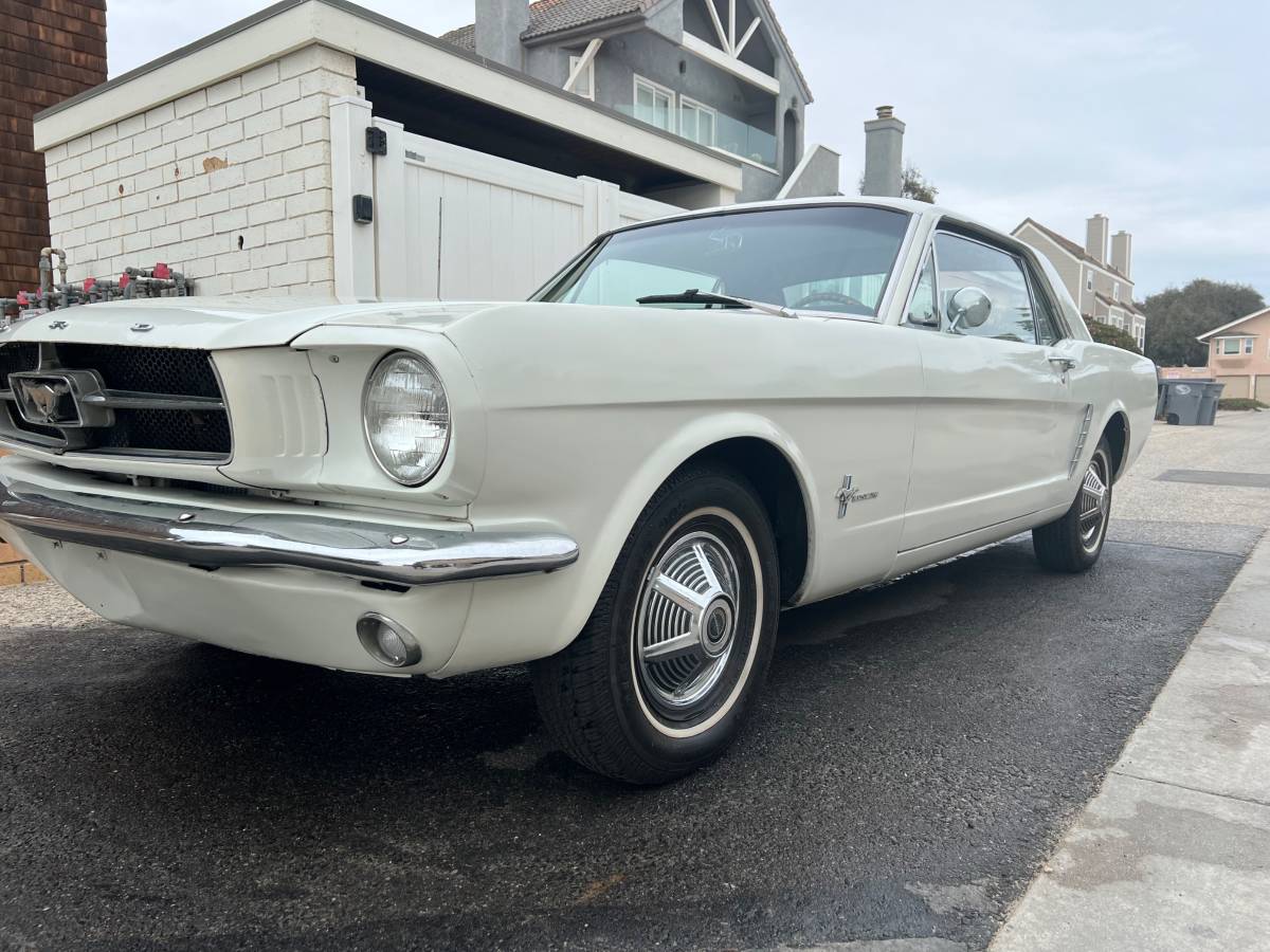 Ford-Mustang-1965-white-120057