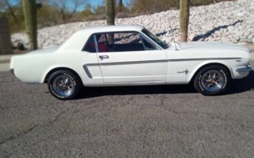 Ford-Mustang-1965-white-151278-1