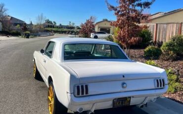 Ford-Mustang-1966-1986-4