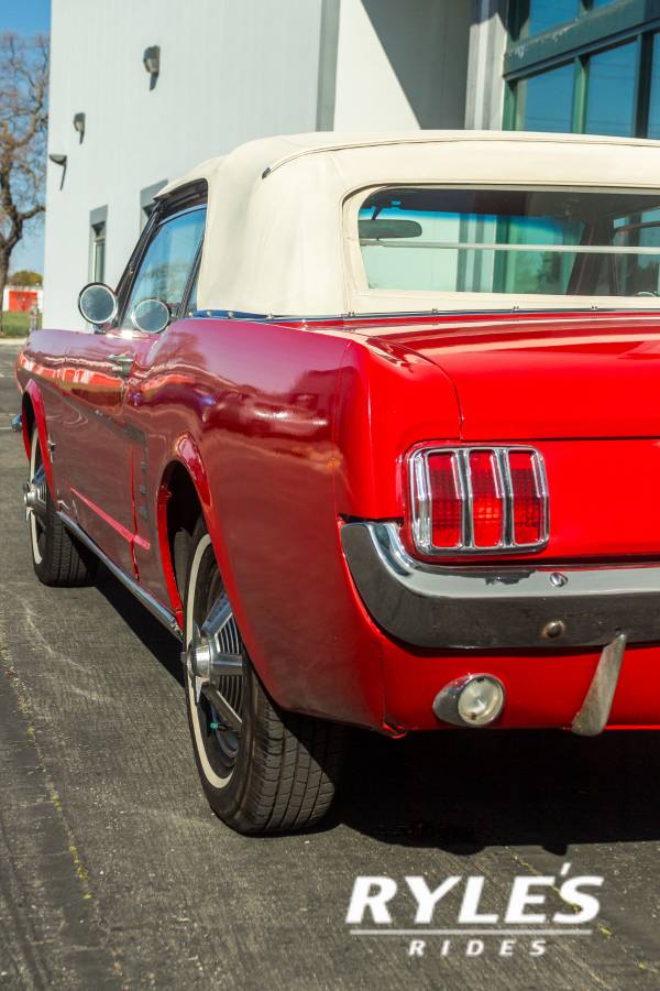 Ford-Mustang-1966-20390-5