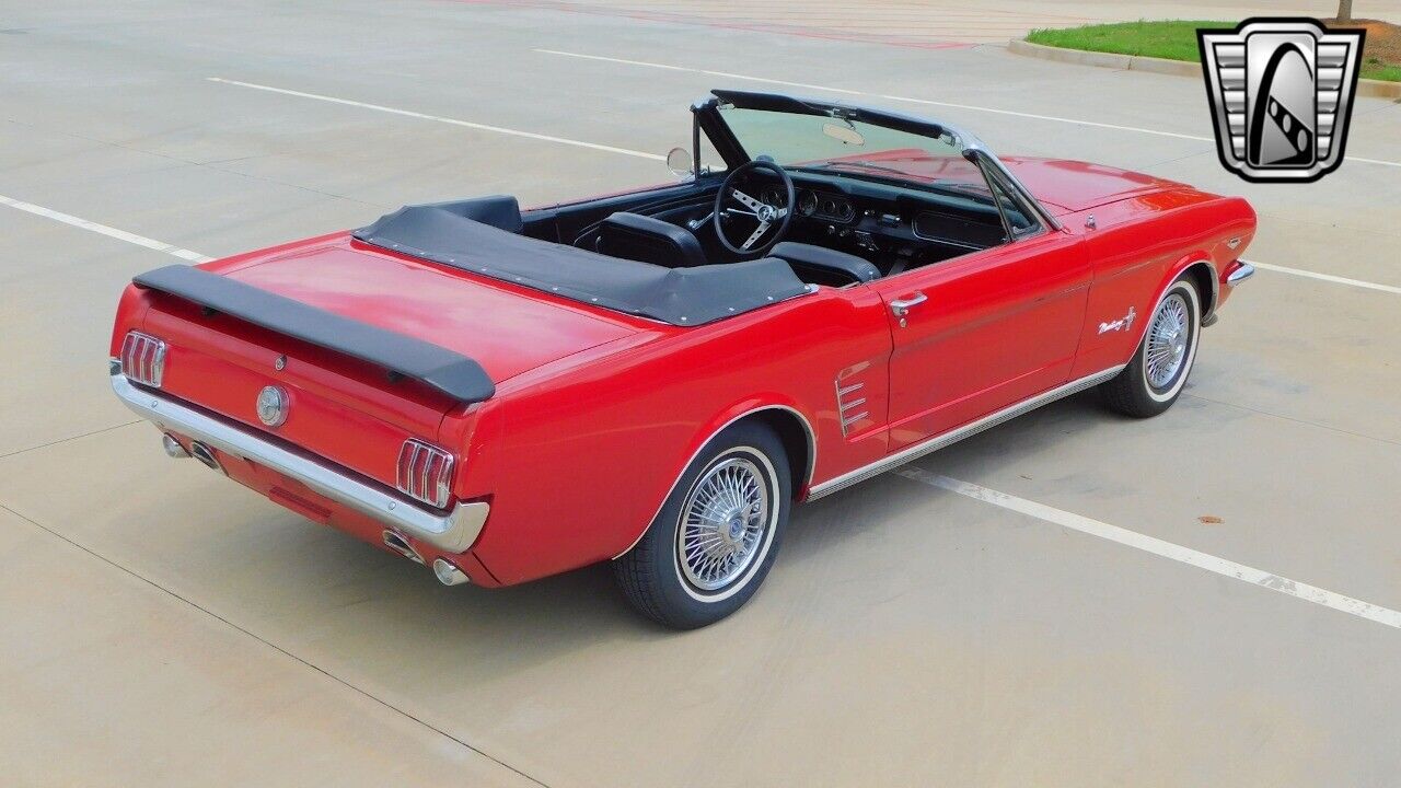 Ford-Mustang-1966-Red-Black-124529-9