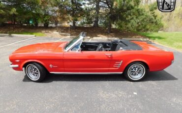 Ford-Mustang-1966-Red-Black-63513-2