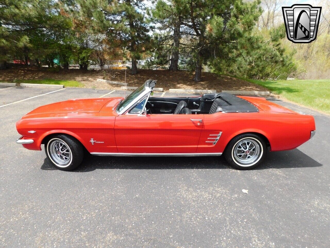 Ford-Mustang-1966-Red-Black-63513-2