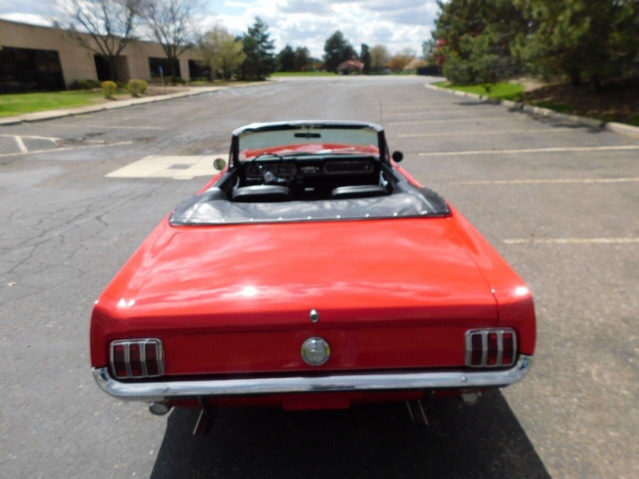 Ford-Mustang-1966-Red-Black-63513-3