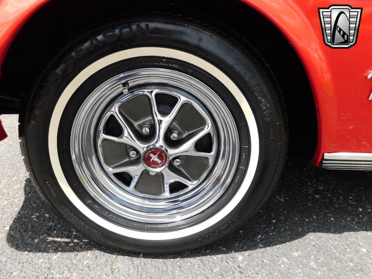 Ford-Mustang-1966-Red-Black-63513-5