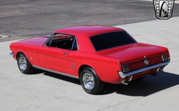 Ford-Mustang-1966-Red-Red-16275-10