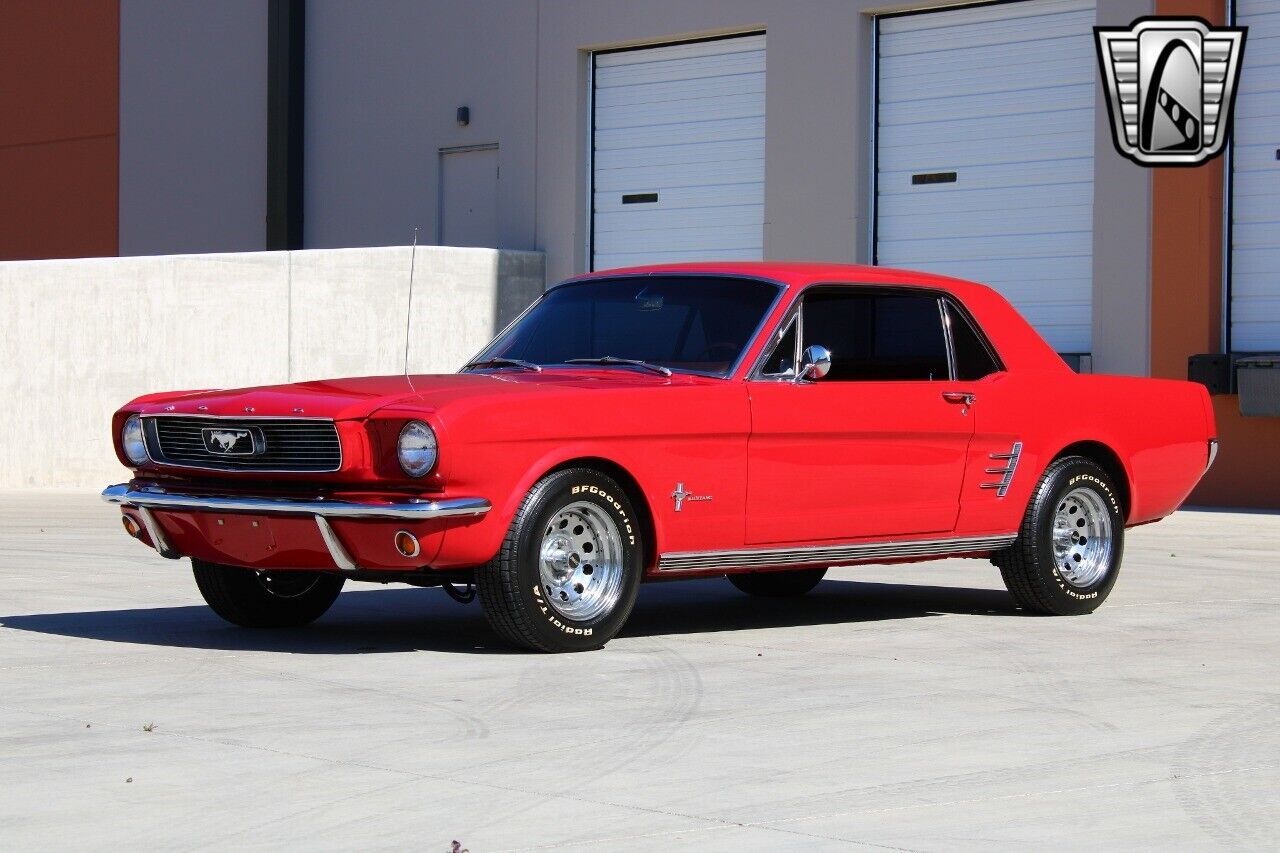 Ford-Mustang-1966-Red-Red-16275-4