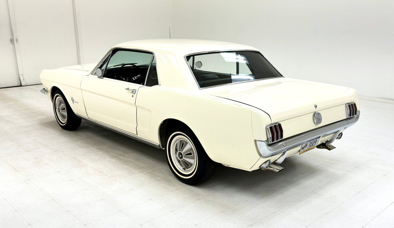 Ford-Mustang-1966-White-Black-25782-2