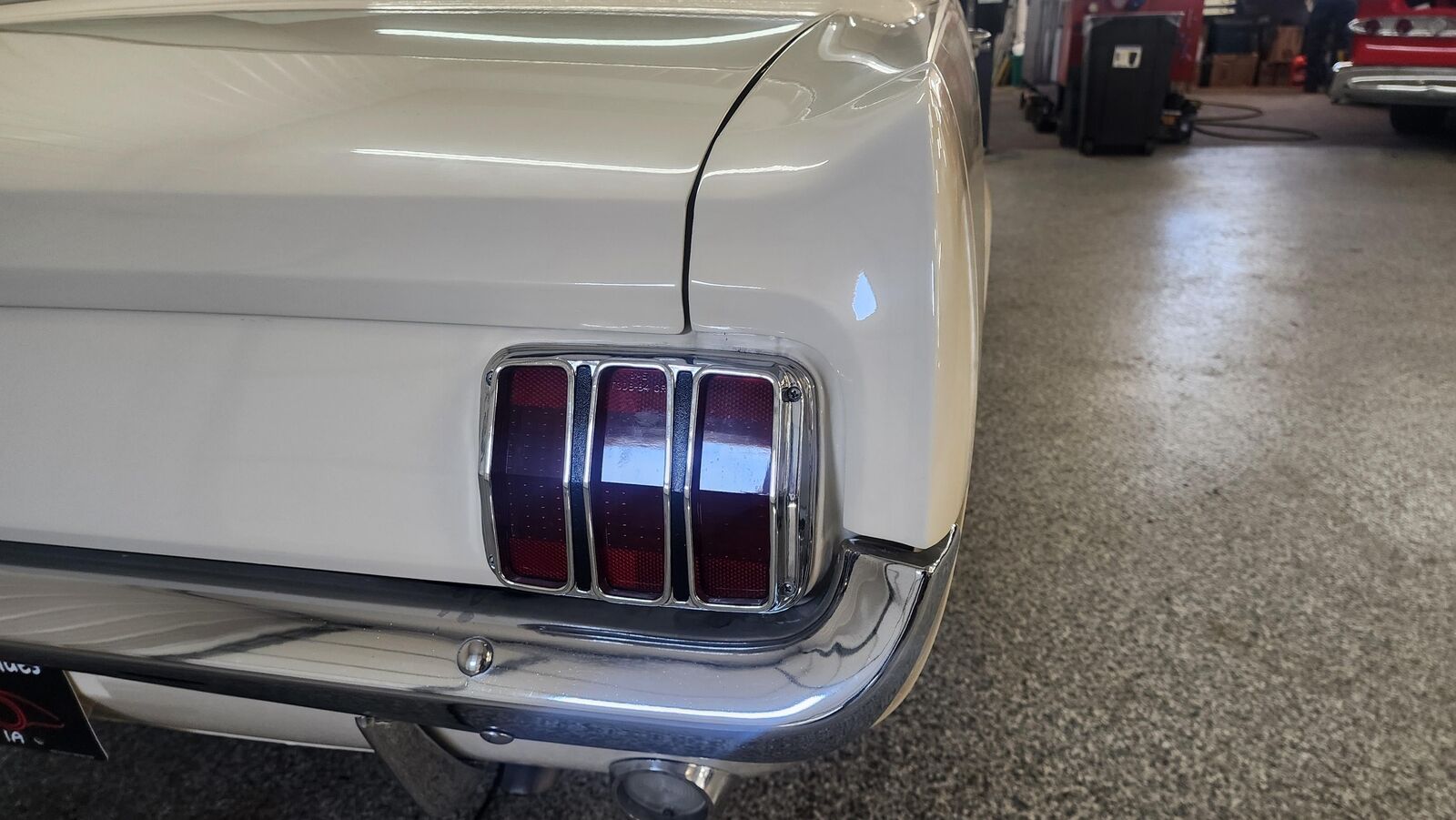 Ford-Mustang-1966-White-Black-98392-10