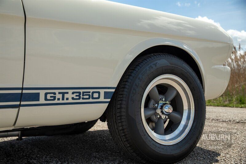 Ford-Mustang-1966-White-Blue-0-13