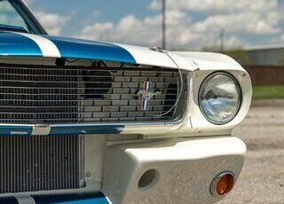 Ford-Mustang-1966-White-Blue-0-18